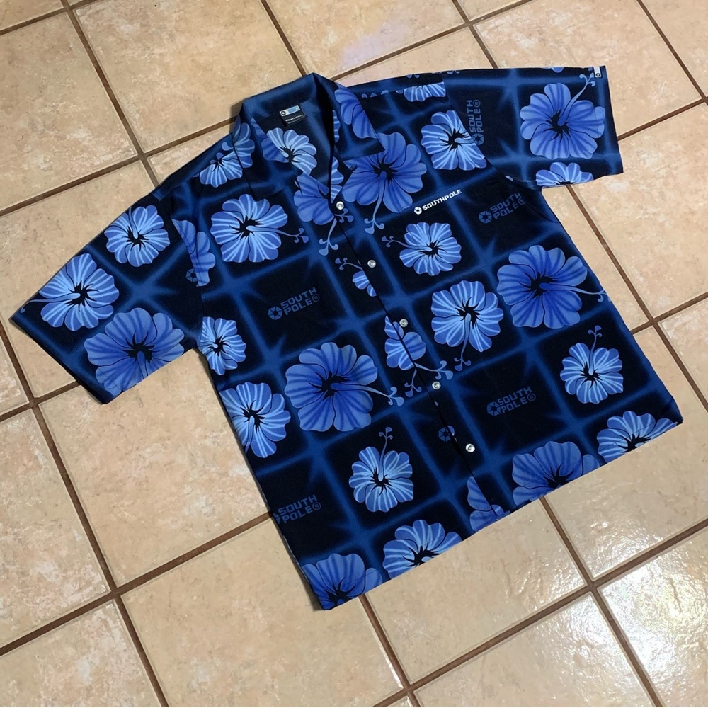 NWOT Y2K South Pole Flowered AOP Button Down Polyester Shirt; Great Condition